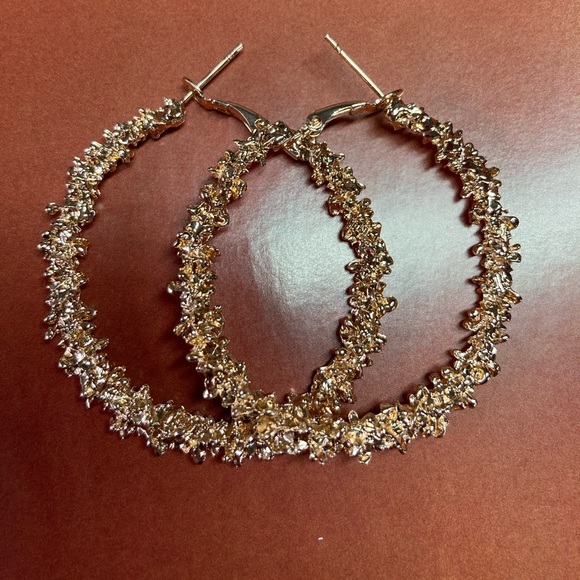 Gold Tone Hoop Earrings - Picture 3 of 4